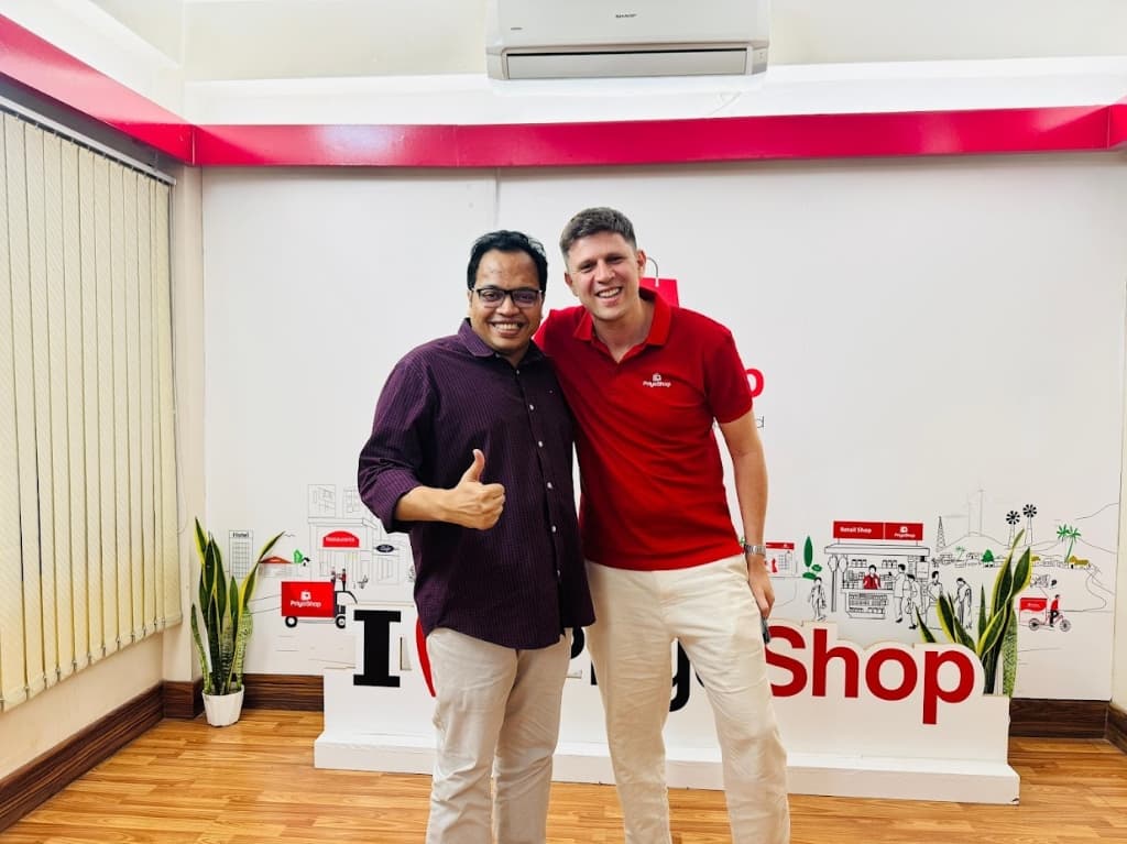 Alex at Priyoshop