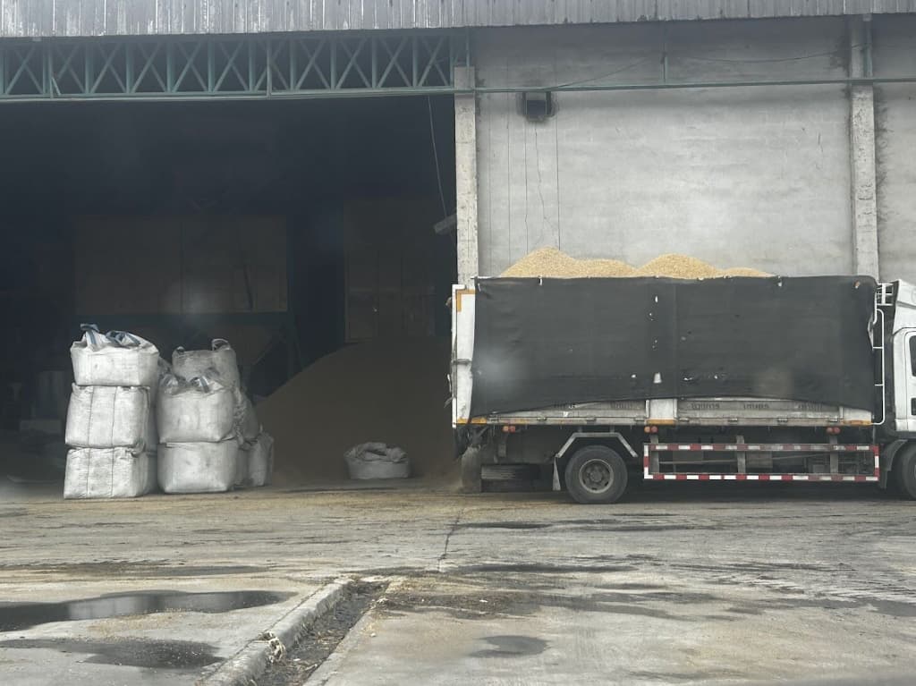 Connecting founders in the wild